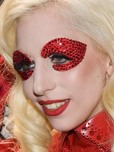 Lady GaGa u... Królowej Elżbiety! (ZDJĘCIA!)