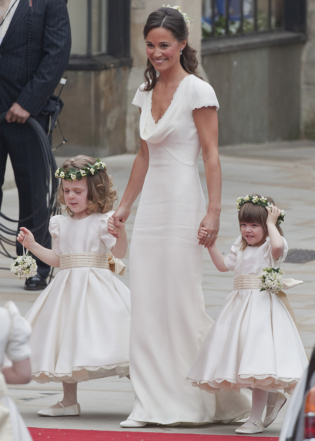 Brytyjczycy wolą siostry Middleton od Kate Moss!